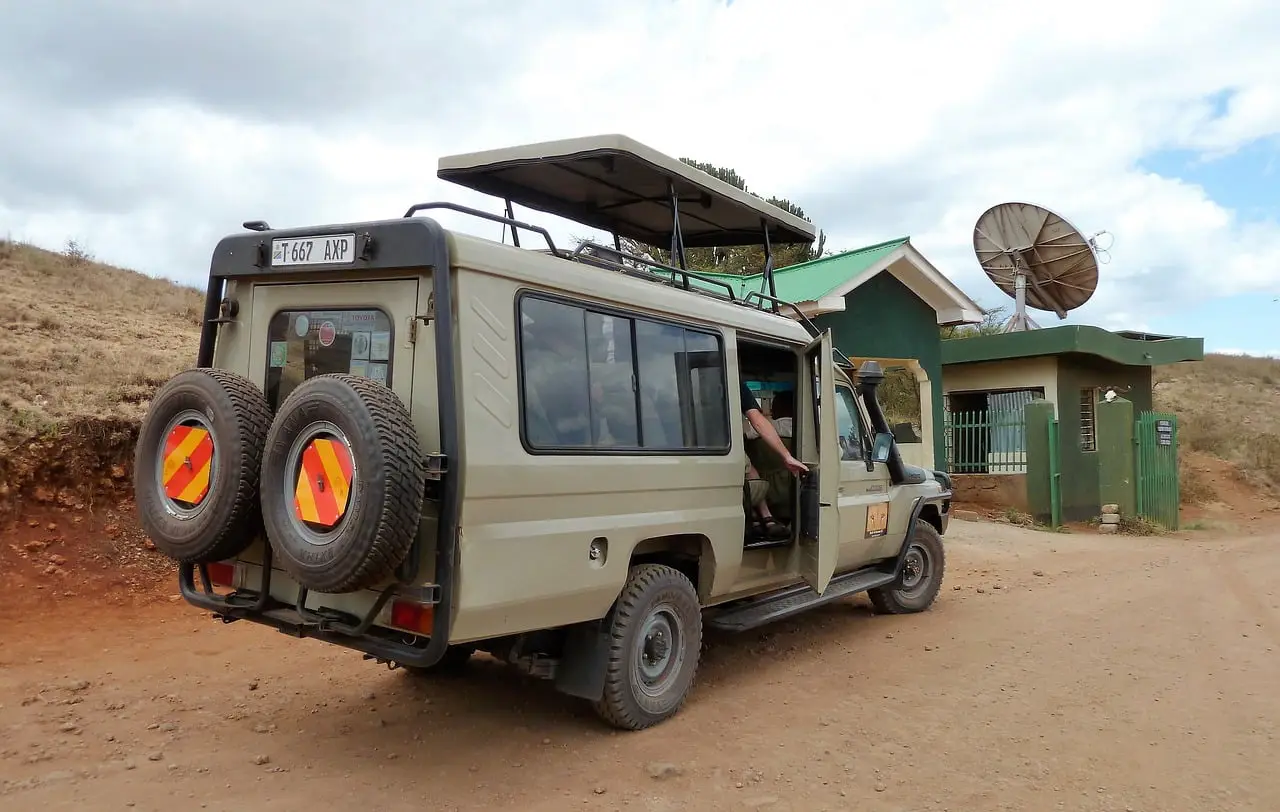 land cruiser for hire in Kenya