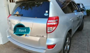 Rav4 4wd for hire in Nairobi